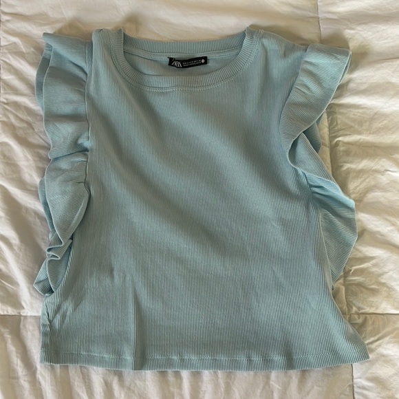 Zara Tops - Zara Ruffle Top.